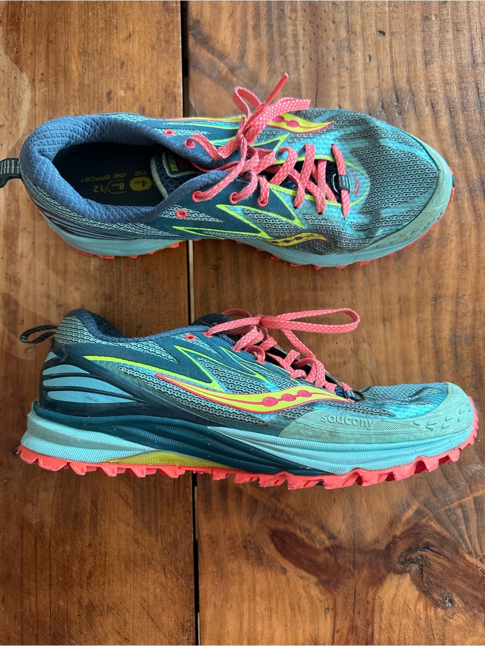 Saucony Women's Teal Trail Runners with Pink Accents Size 9